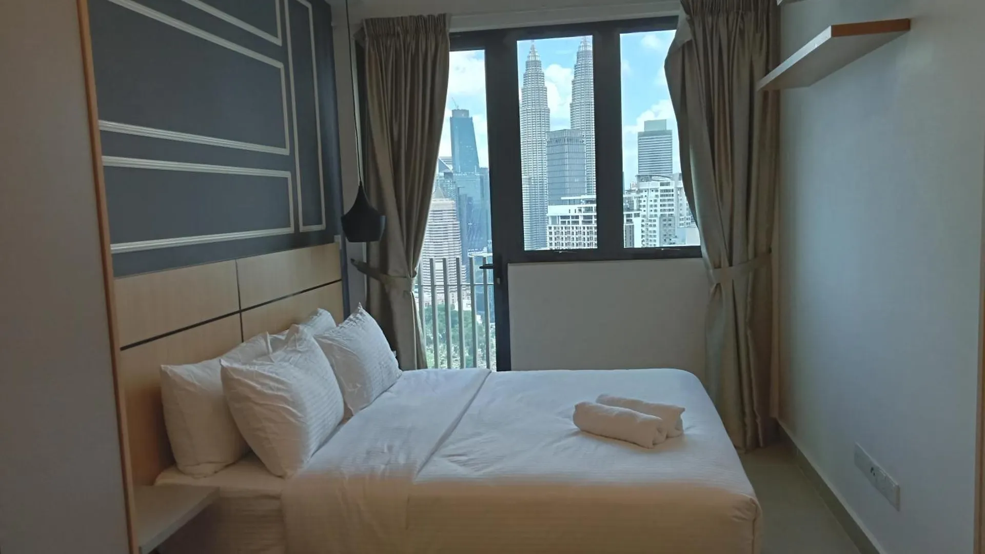The Colony Infinitum By Klcc Daire Kuala Lumpur Malezya