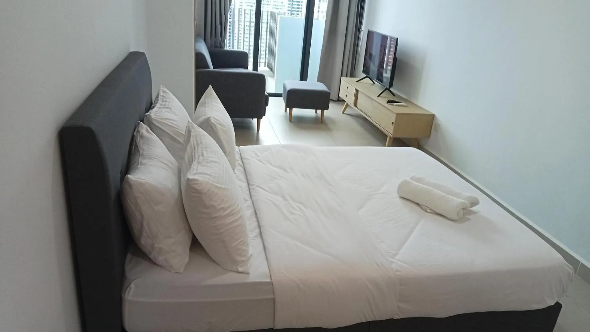 The Colony Infinitum By Klcc location